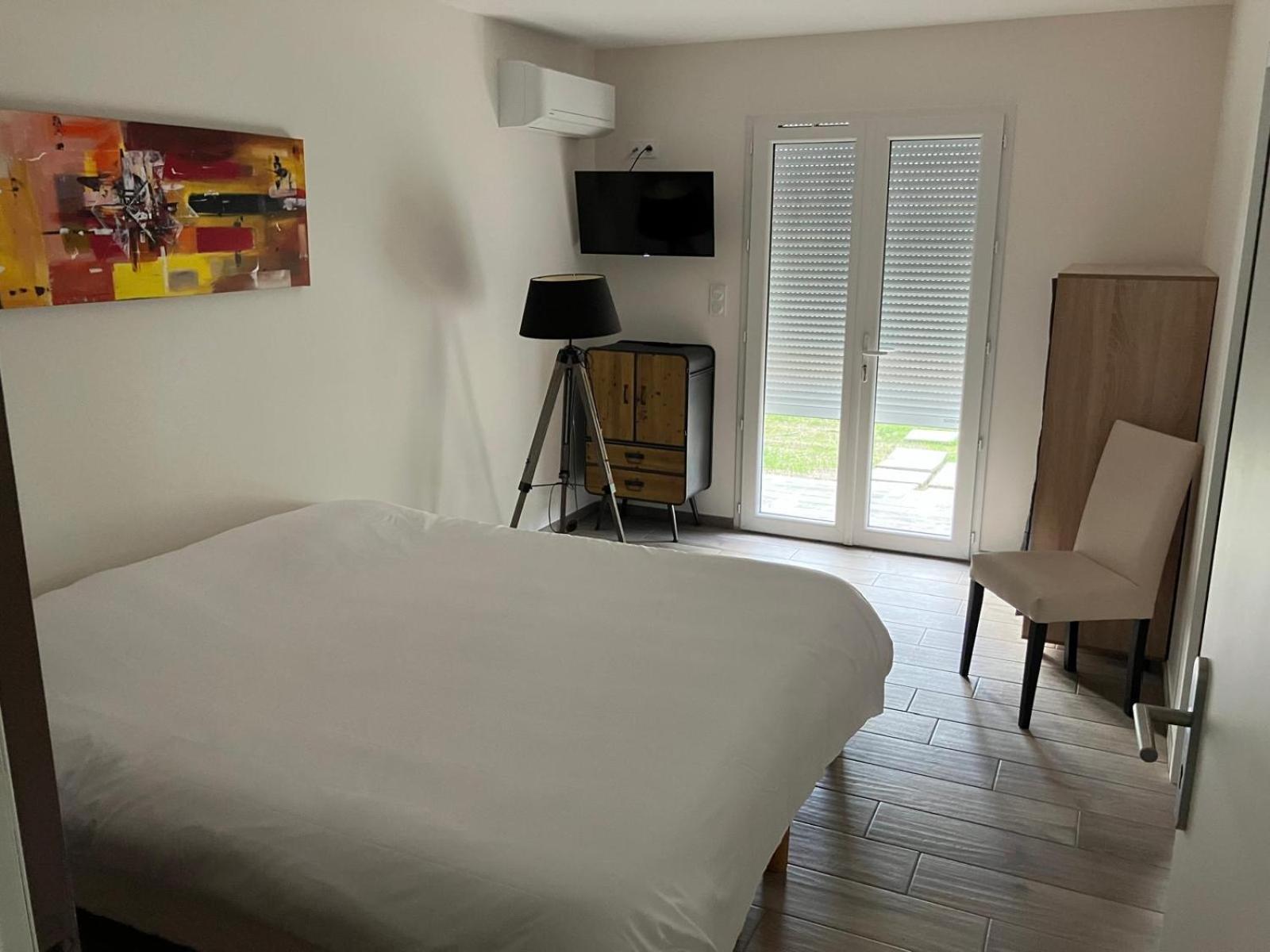 Domaine Des Peyries - Chambres Et Table D'Hotes Saint-Barthelemy-d'Agenais Exterior photo